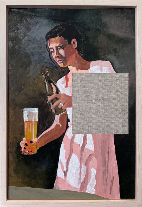 Waitress pouring a beer, 15% unpainted